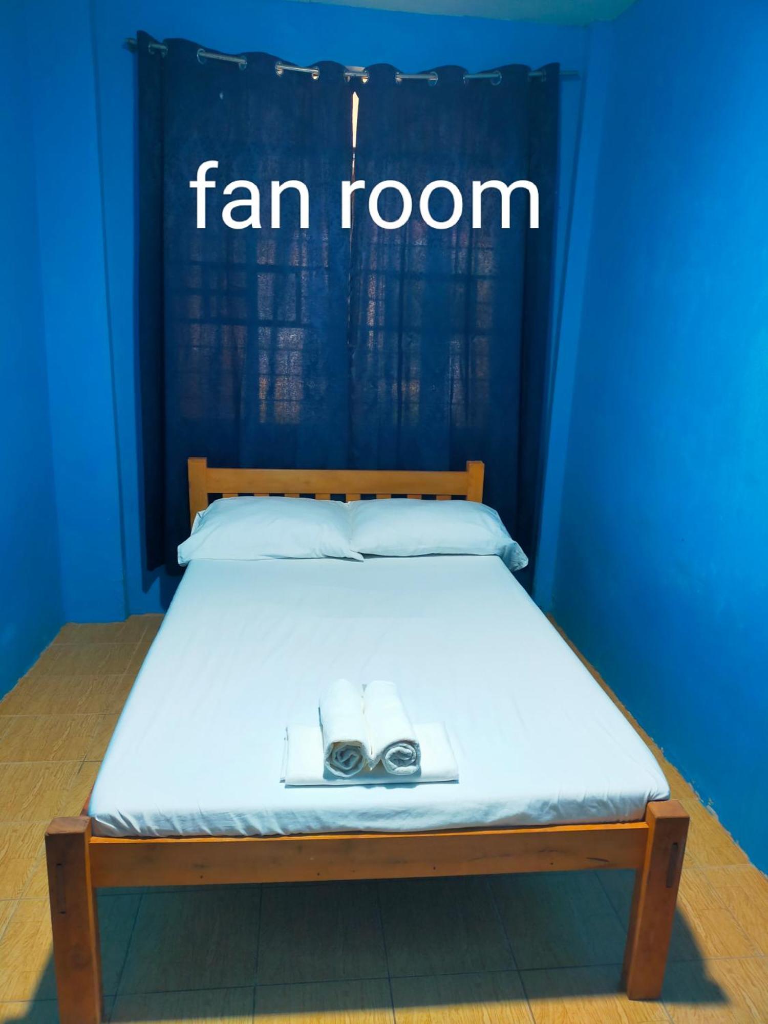 Touristlink Homestay Donsol Exterior foto